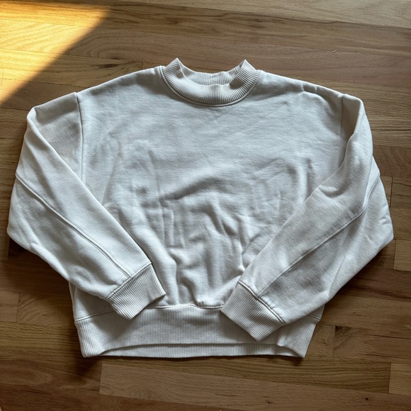 a new day Tops - Target Cropped Crew Neck Sweatshirt